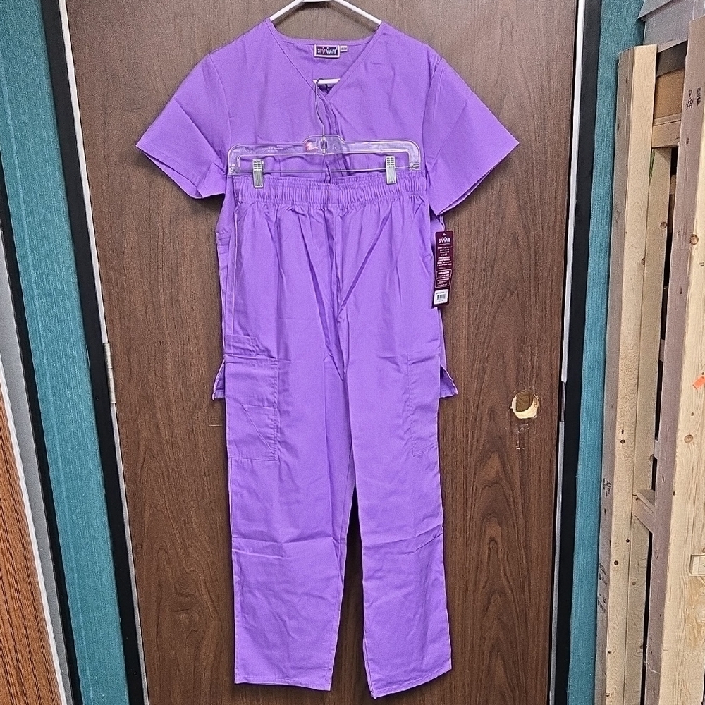 Sivvan Size M Lavender Classic Fit Scrub Set